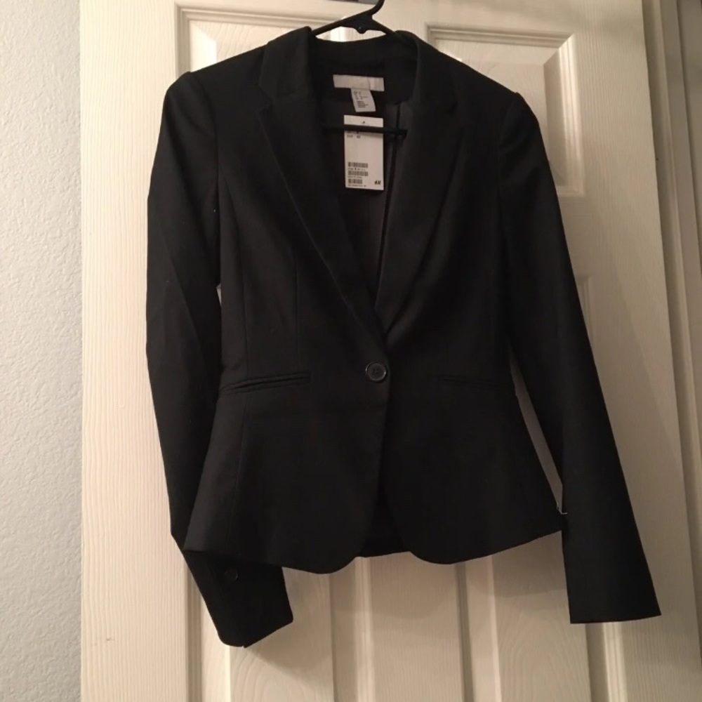 Woman’s Black Blazer Size 0